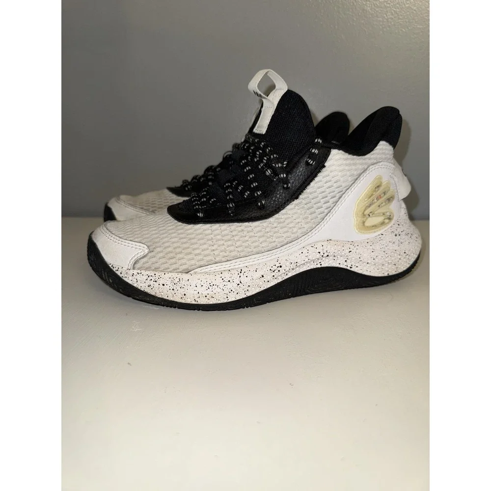Under Armour Curry 3Z7 (GS) Size 6Y White Black Basketball Shoes 3026623-100‎